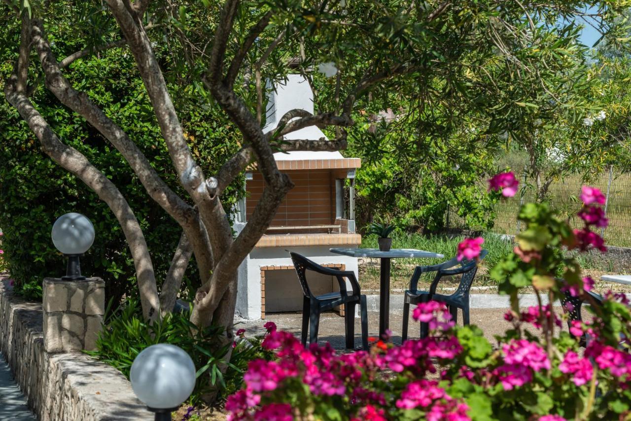 Nicole Studios Laganas Dış mekan fotoğraf