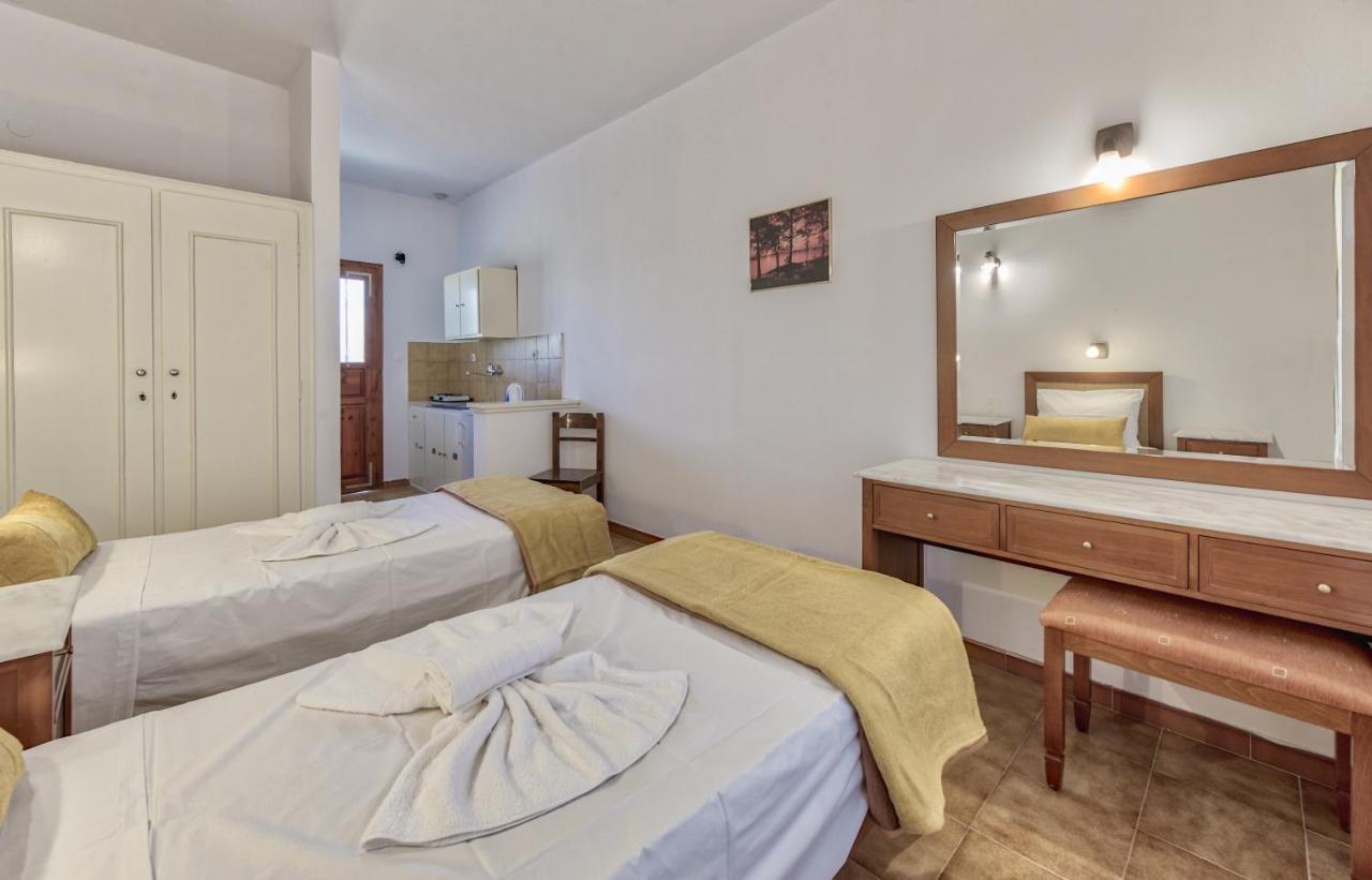 Nicole Studios Laganas Dış mekan fotoğraf
